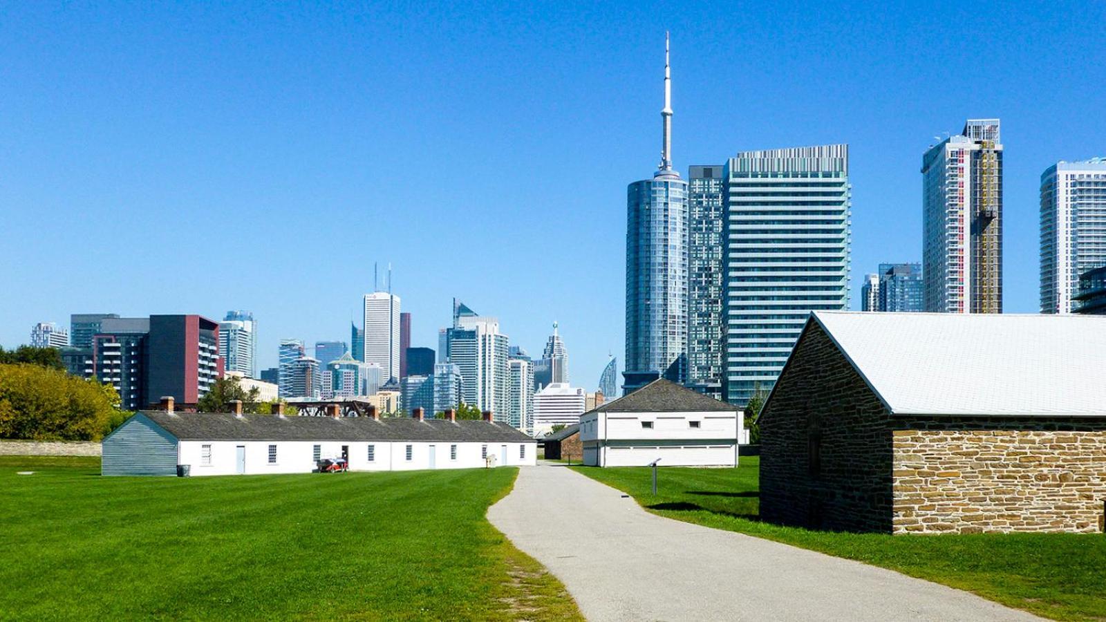 Stunning Condo Suite By Waterfront Toronto Dış mekan fotoğraf